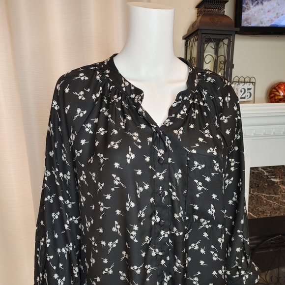 GREYLIN FLORAL BUTTON DOWN BLOUSE, BLACK S - Picture 2 of 12